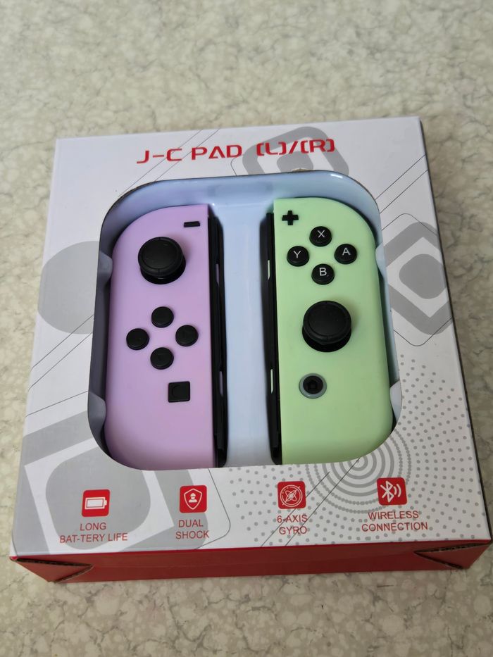 Manettes joycons neuves Nintendo switch - photo numéro 2