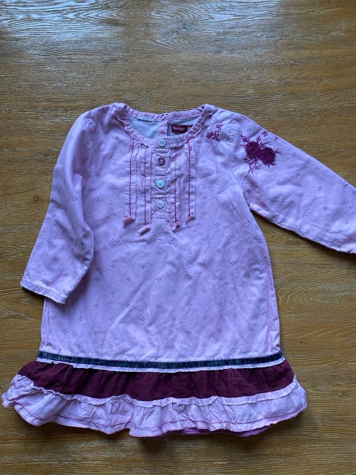 Robe Petit Boy à manches longues bicolore et bimatiere rose et bordeaux taille 18 mois