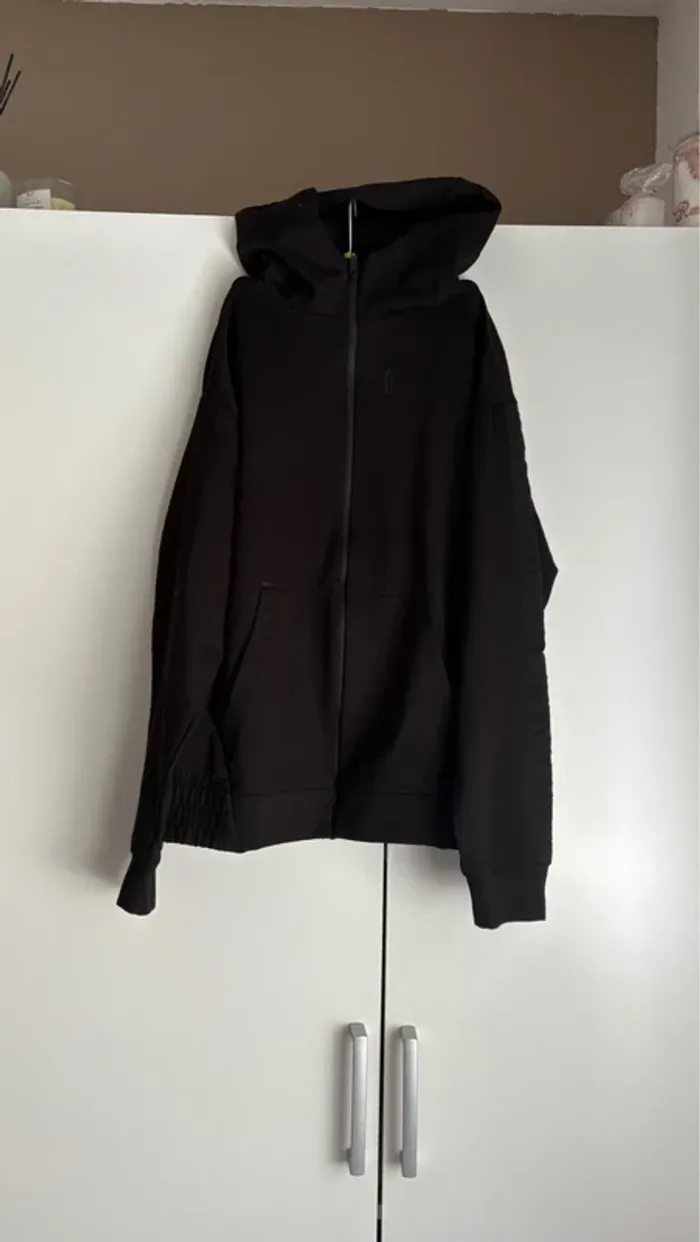 Veste à capuche noir Zara taille 11/12 ans