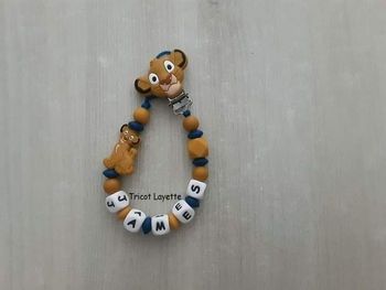 Attache tétine simba