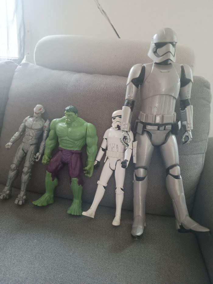 Lot de 4 figurines dont une grande darkwador - photo numéro 7