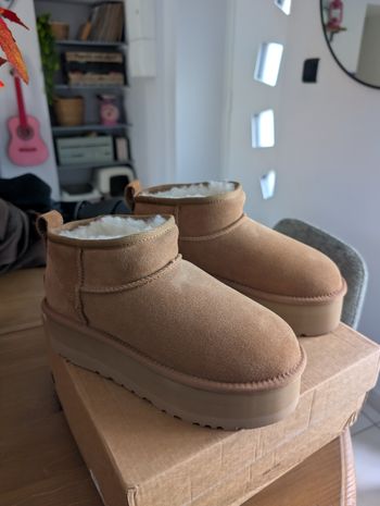 UGG classic mini platform