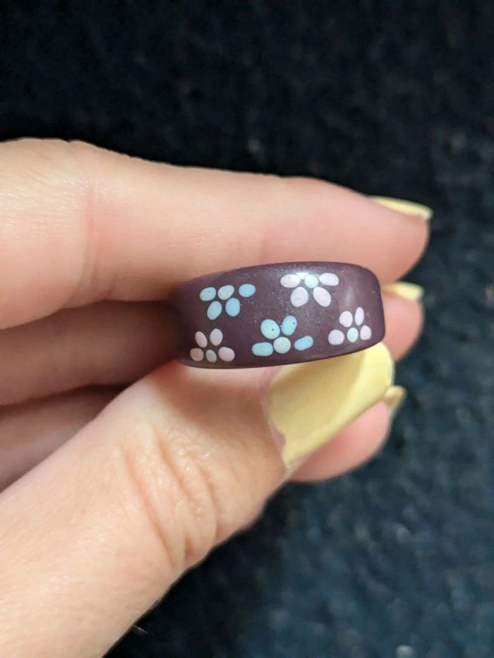 Bague fantaisie en résine - photo numéro 2