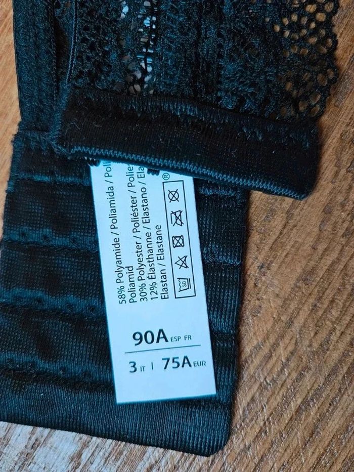Soutien gorge neuf  90A - photo numéro 5