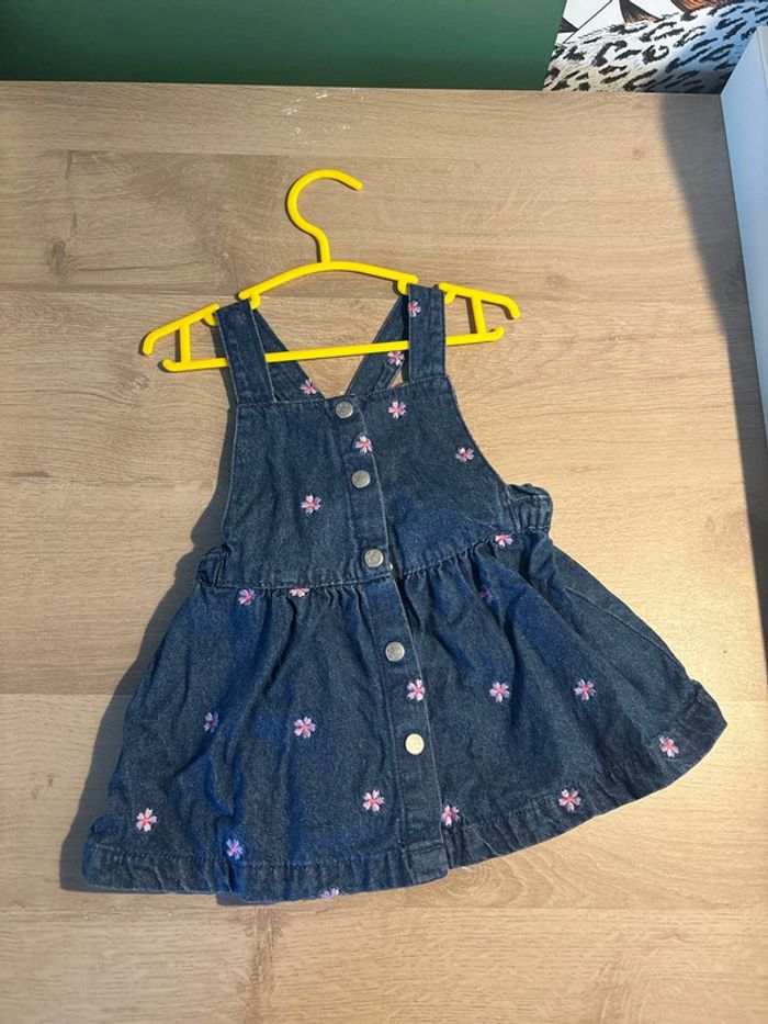 Robe jean à fleurs