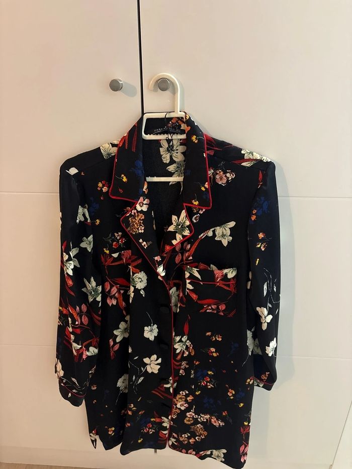 Vestido camisero Zara