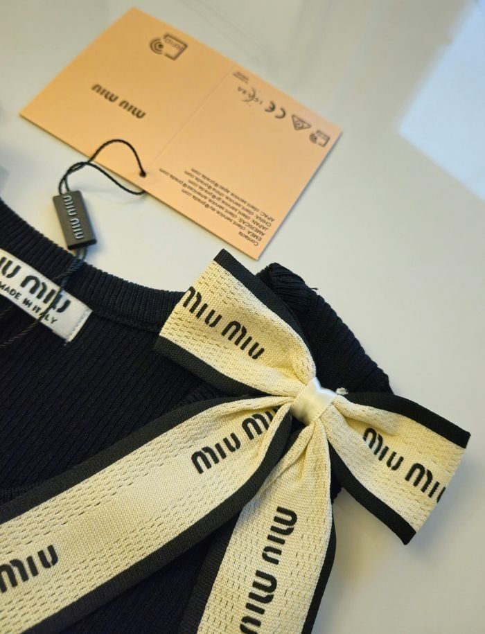 Débardeur Miu Miu noir - photo numéro 5