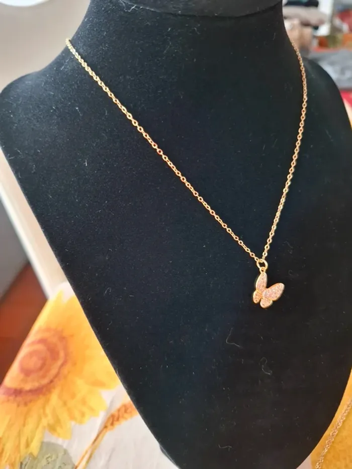Magnifique collier femme papillon neuf - photo numéro 3