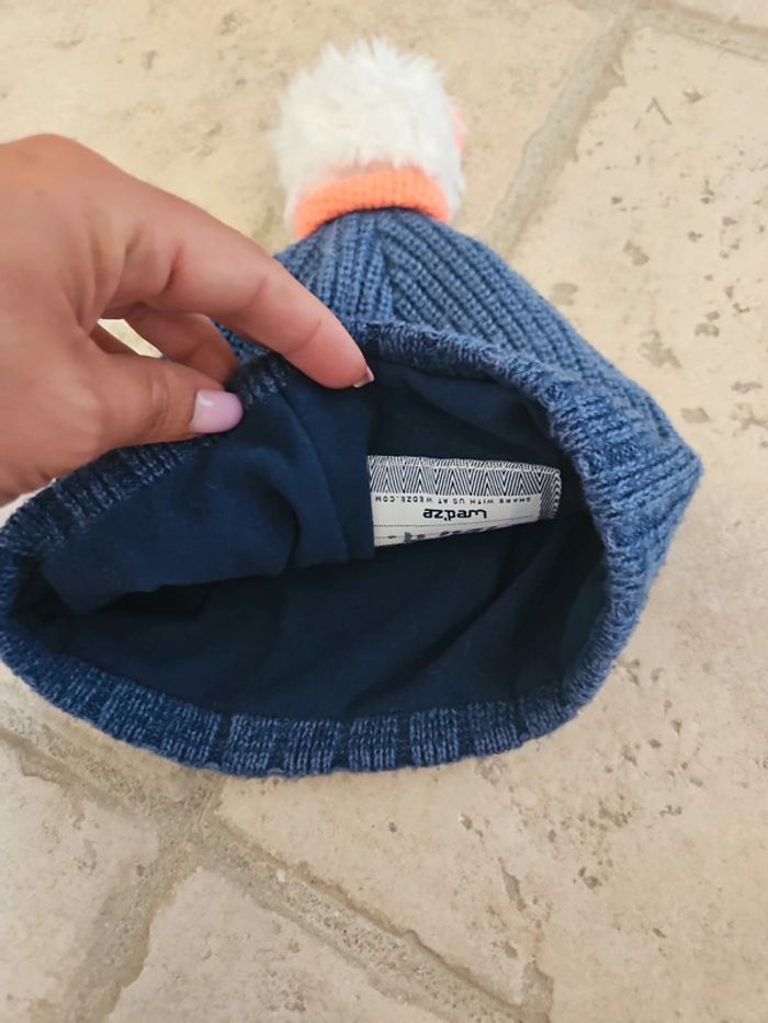 Bonnet avec petit yeti en pompom - photo numéro 3