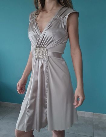 Robe en satin les petites bombe