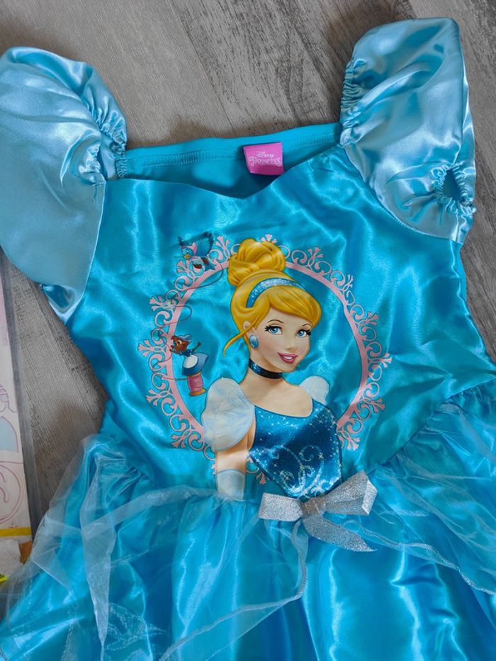 Robe princesse cendrillon 7-8A - photo numéro 3