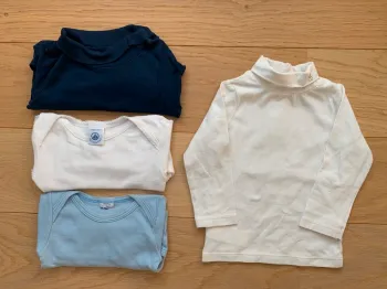 Lot Body + T shirt - 6 mois