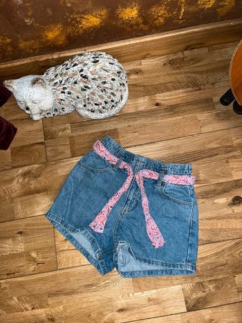 Joli short en jeans mango très bon état 10 ans/140cm