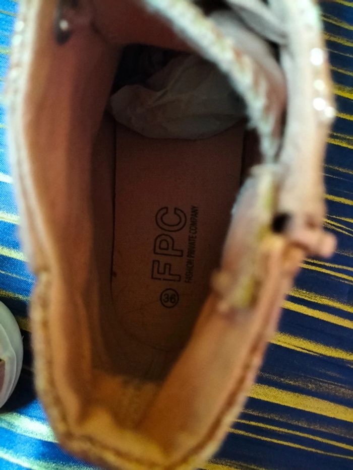 Chaussures pointure 36 - photo numéro 6