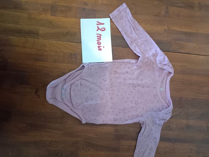 Lot bodies et pyjamas Disney - photo numéro 5