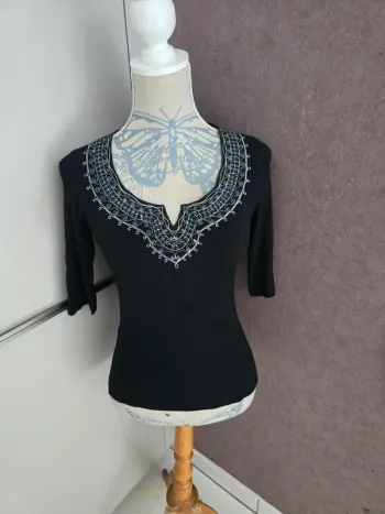 Haut côté femme taille 38 40 excellent état