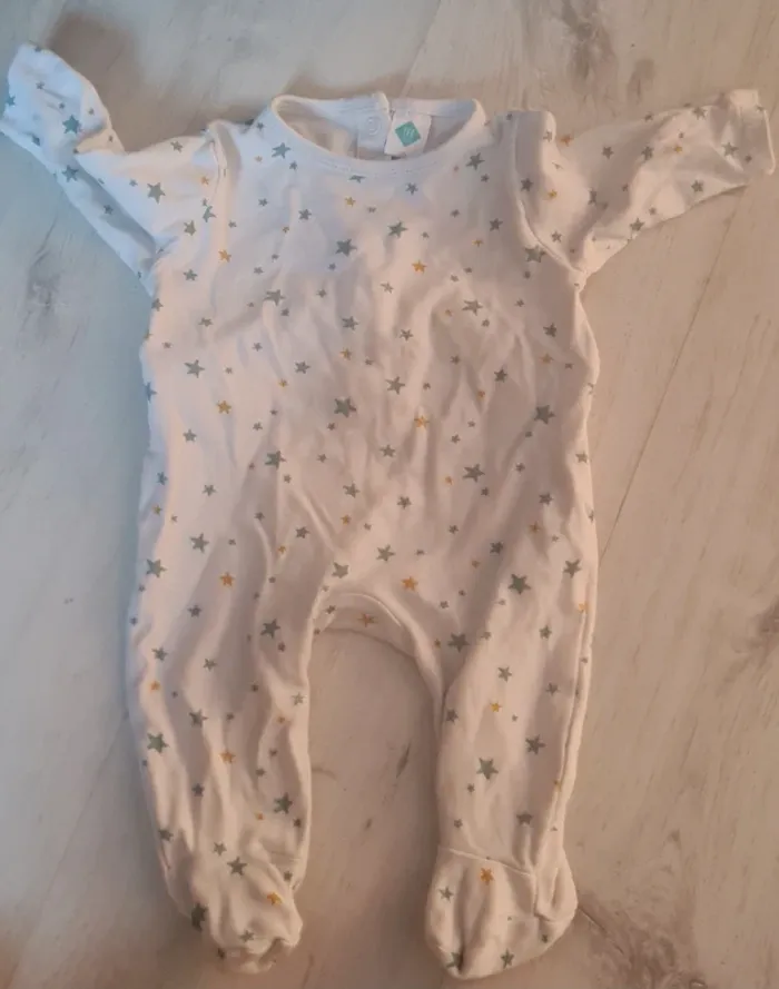 Lot de pyjamas demi-saison 1 mois - photo numéro 5