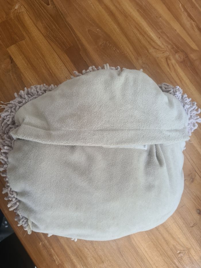 Coussin range pyjamas - photo numéro 3