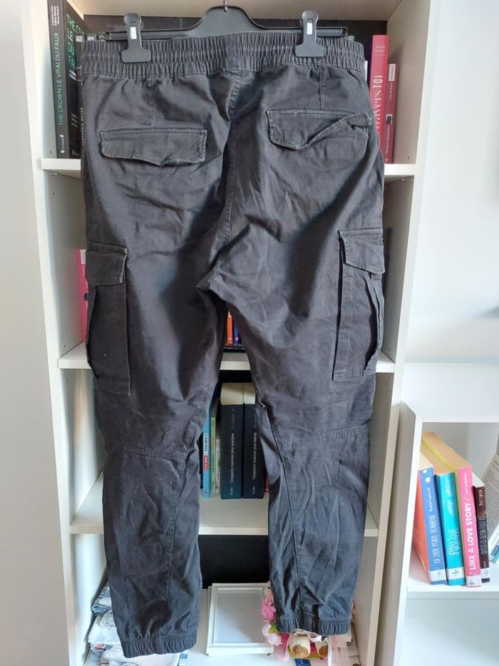 Pantalon cargo - photo numéro 3