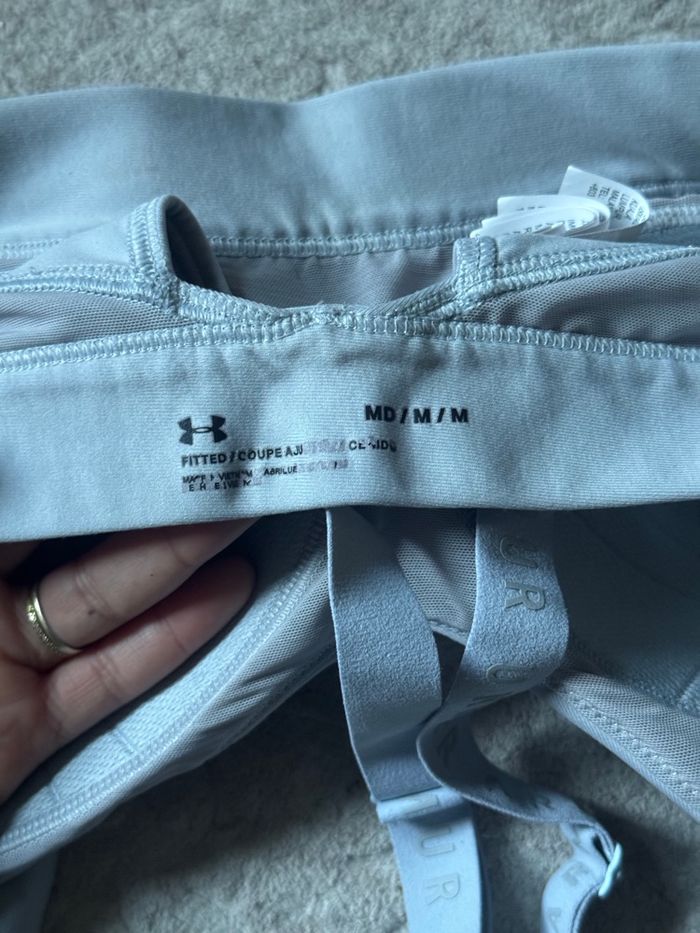 Brassière de sport Under Armour Grise - Taille M - Très bon état - photo numéro 3