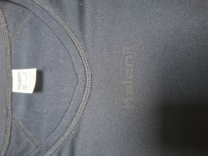 Tee shirt de sport Décathlon Taille S - photo numéro 5