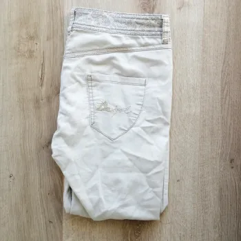 Desigual Style 35D2606 Slim Jeans Ecru Femme Exclusive Collection Espana Moda (Taille 36)