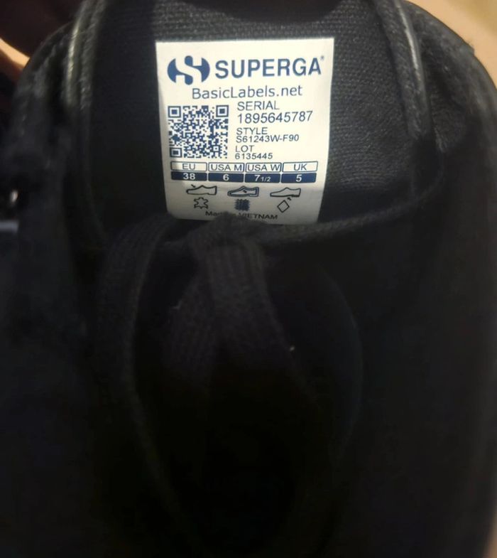 Bottines Superga en cuir noires neuves jamais portées dans leur boîte d'origine taille 38 - photo numéro 5