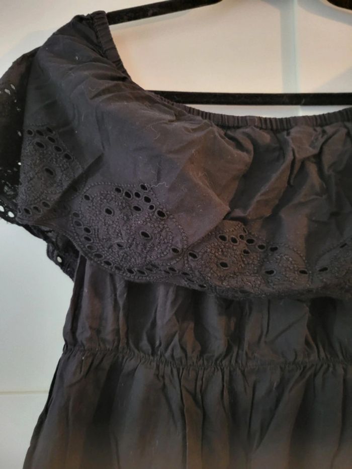 Haut noir - photo numéro 2