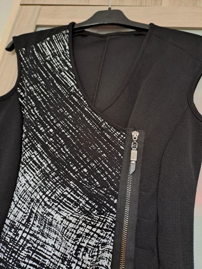 Robe droite - photo numéro 2