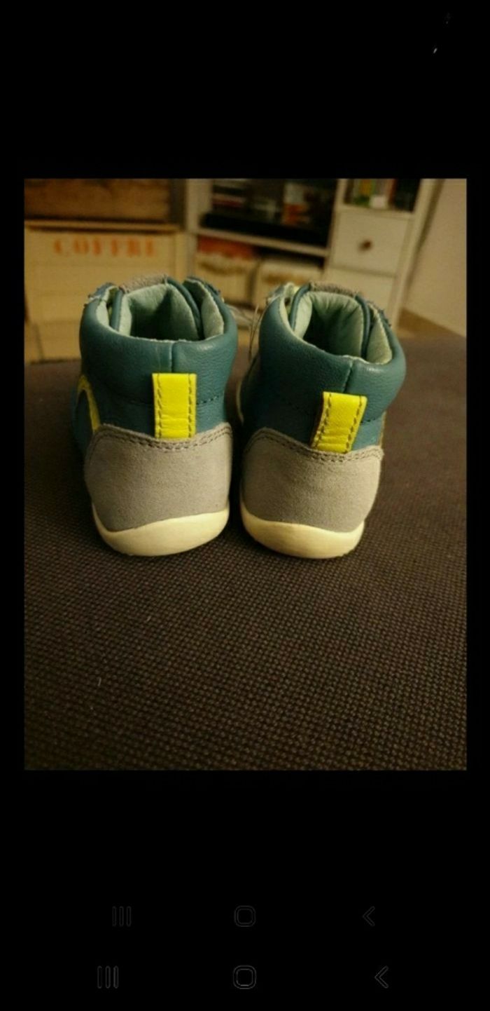 Bottines tout cuir neuves Vertbaudet taille 19 - photo numéro 4