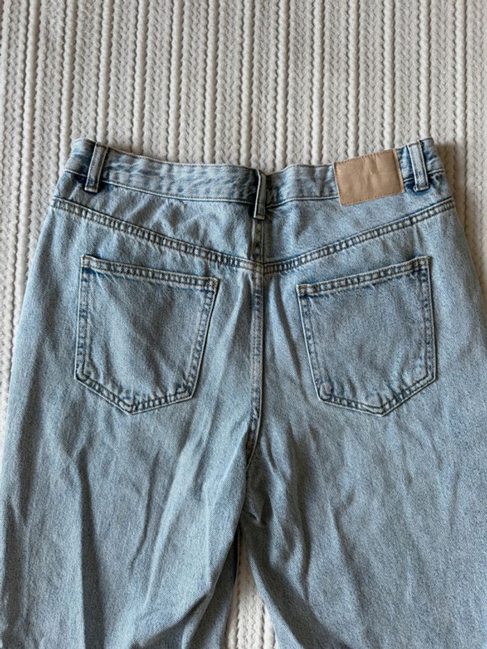 Beau jean bleu clair / Taille 42 - photo numéro 4