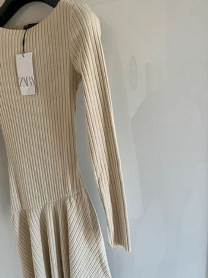Robe Zara beige côtelée Taille M - photo numéro 9