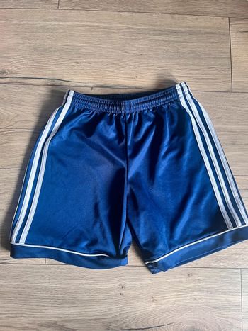 Short de sport adidas 12 ans