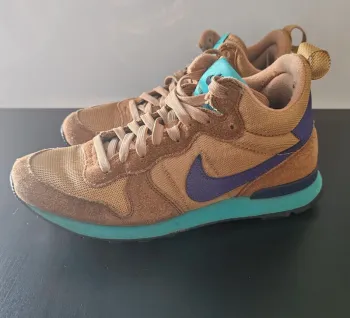 Nike Internationalist mid Premium Wheat/Turquoise  – Taille 38,5 (Femme)
