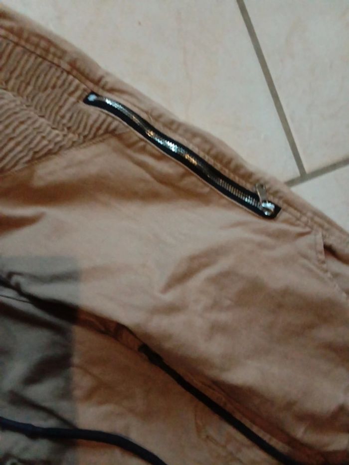 Cargo taille 29 - photo numéro 4