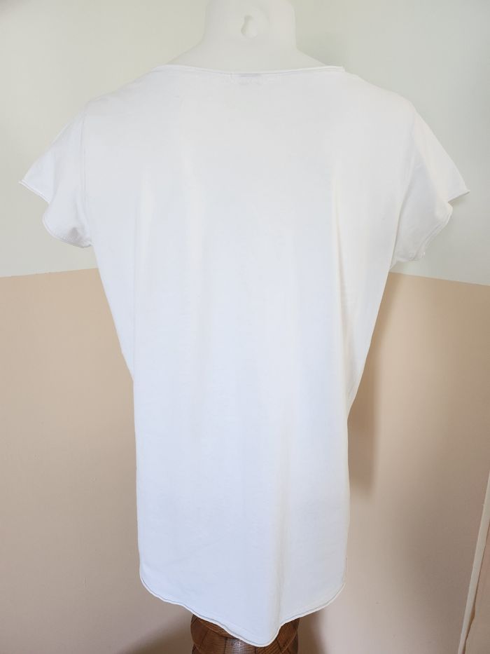 Tee-shirt - photo numéro 2