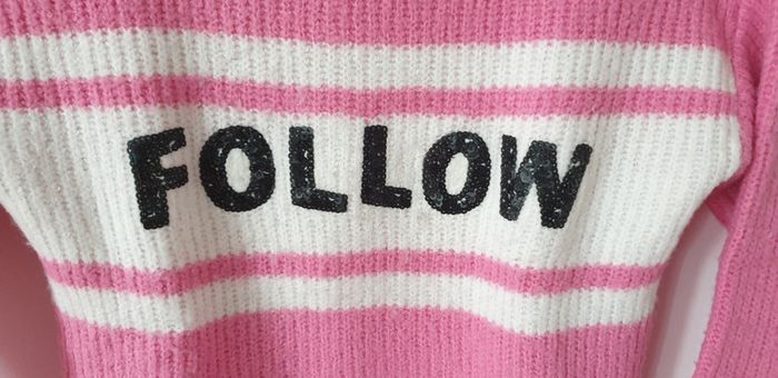 Pull rose 8 ans - photo numéro 2