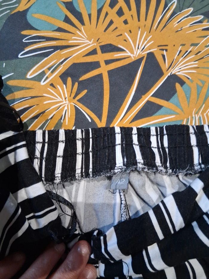 Pantalon fluide rayé taille 42 - photo numéro 2