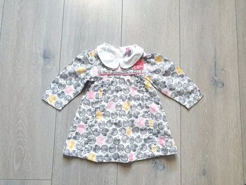 Tres belle robe légère . Fille 6 mois. Marque Orchestra