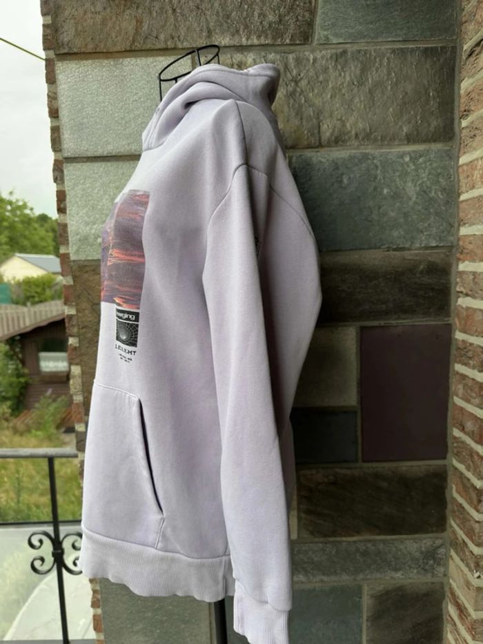 Sweat mauve à capuche à motifs Bershka Taille S / 36 - photo numéro 10