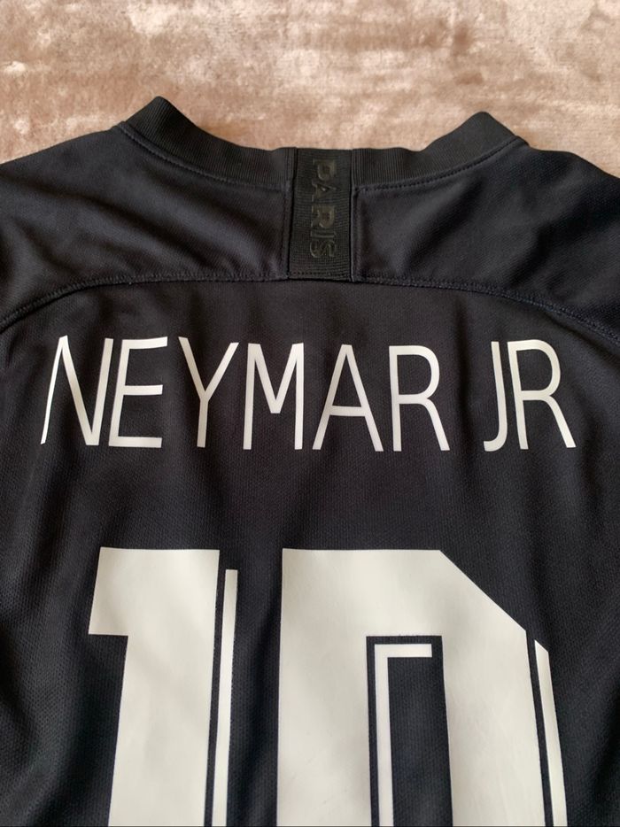 Maillot Neymar PSG - photo numéro 4