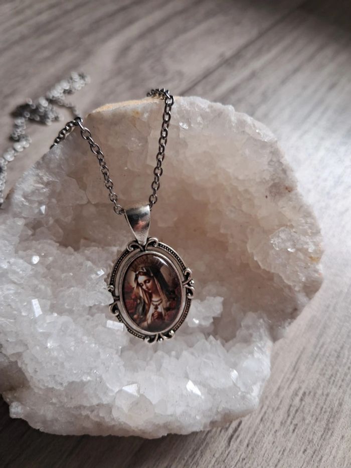 Collier médaillon notre dame du rosaire - photo numéro 2