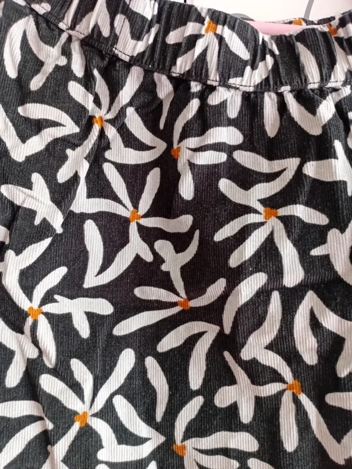 Jupe doublée en velours noir fleuri - photo numéro 3