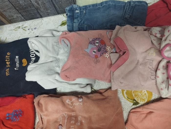 Lot vêtement fille 12 mois fille - photo numéro 7