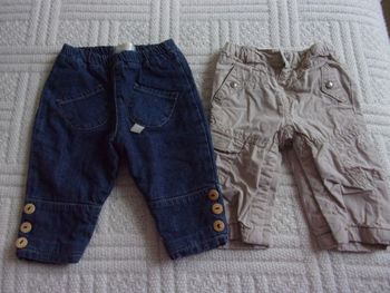 lot de 2 pantalons taille 3 mois