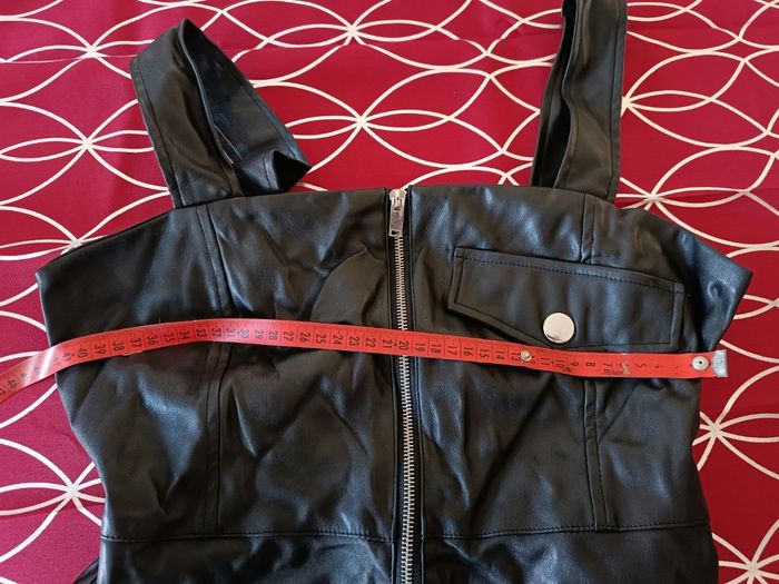 Robe noire en similicuir L - photo numéro 8