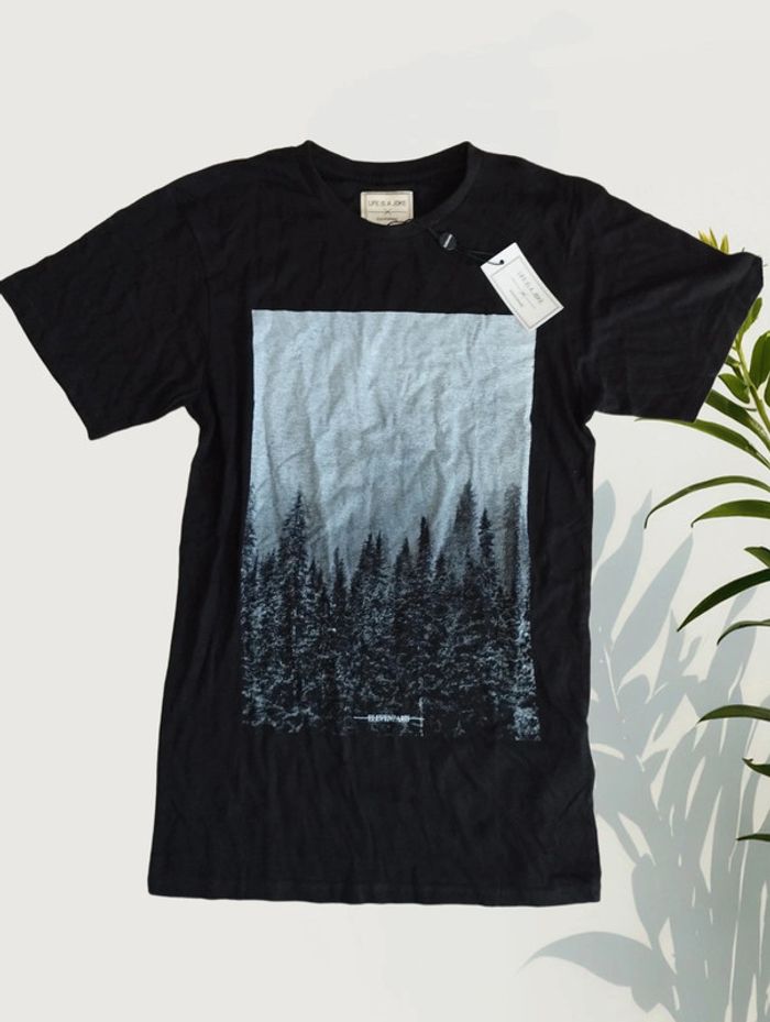 T-shirt manches courtes elevenparis neuf