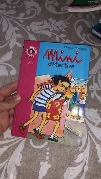 Livre mini détective
