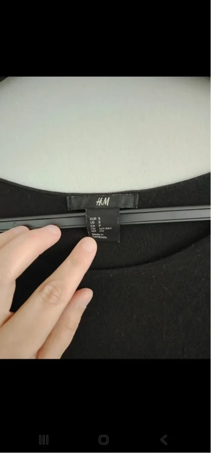 Jolie robe noire sans manche h&M S - photo numéro 2