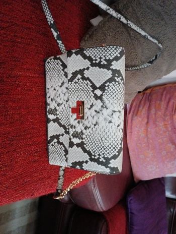 Sac bandoulière en simili cuir